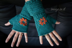 Crochet-Fingerless-Gloves-Free-Pattern